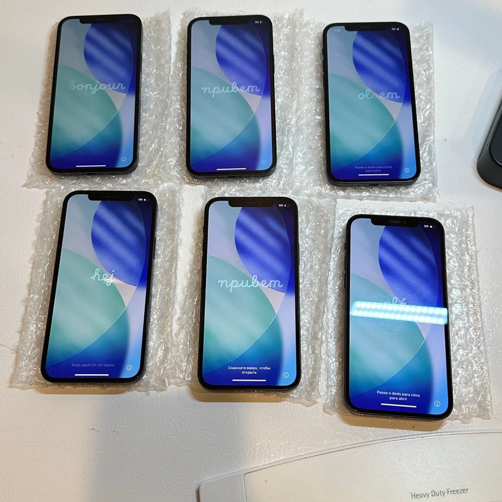Six Apple iPhone 12, 128gb. BH above grade A color midnight